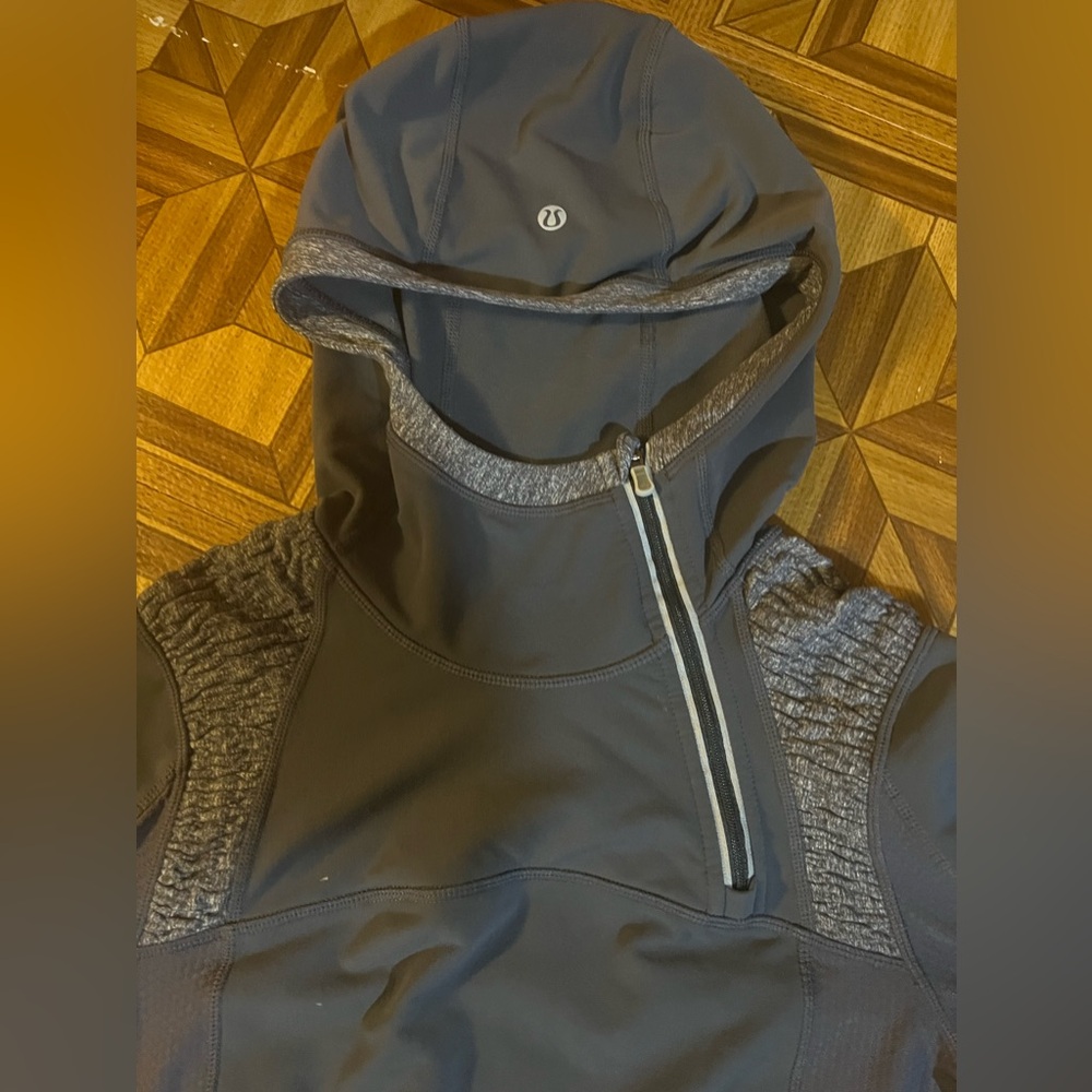 Lululemon pullover - Picture 3 of 6